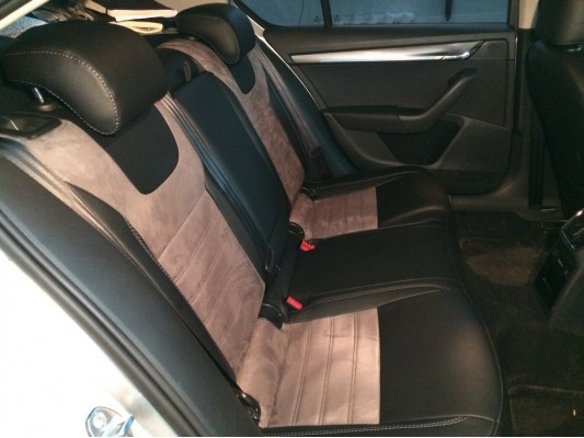 Каркасные авточехлы на Skoda Octavia A7 FL