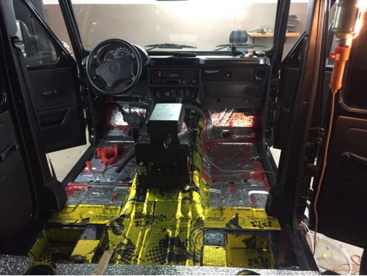 Шумоизоляция пола, арок, дверей и багажника