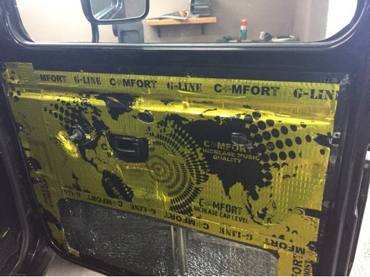 Шумоизоляция пола, арок, дверей и багажника